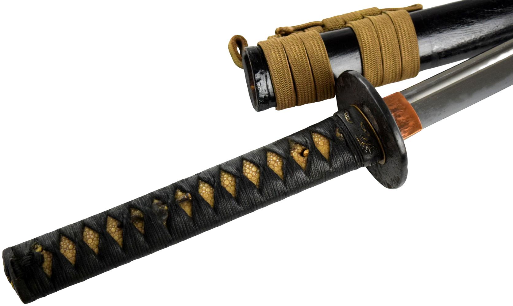 Attractive and heathy old koto Japanese sword wakizashi 14th / 16th century blade in full old Samurai mount with old Edo fittings.