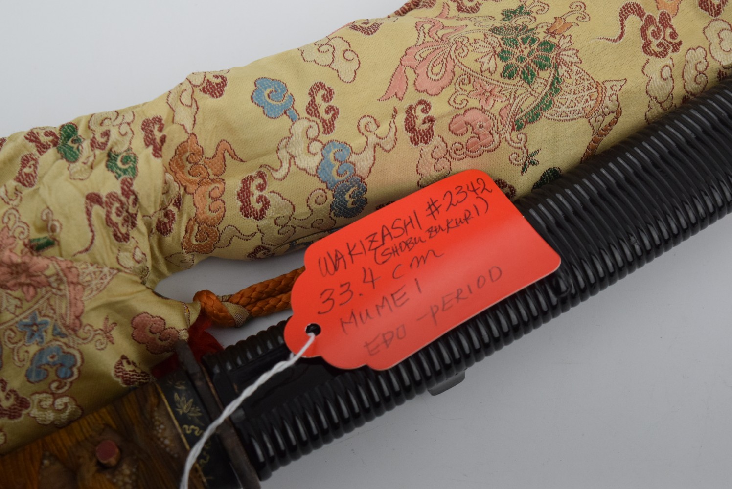 Nice Edo Period Japanese Samurai SHOBU ZUKURI Wakizashi Sword Dagger, Mumei KOTO era Blade. Nice Mounts, Signed Kozuka Knife.