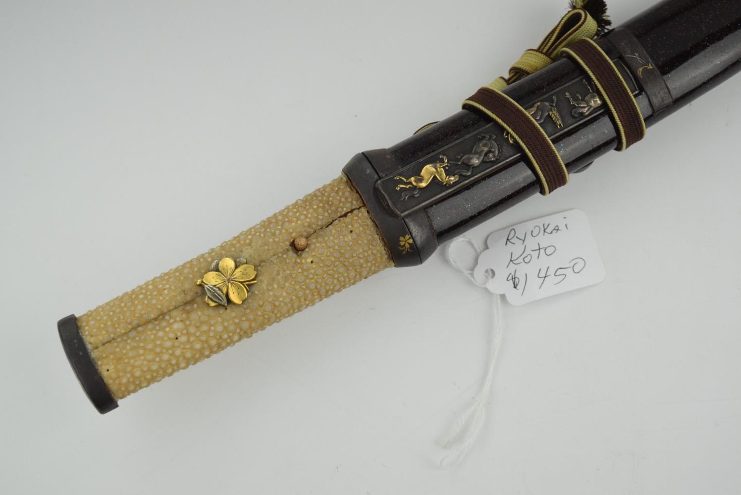 Very Nice KOTO era Japanese Samurai TANTO Dagger Signed RYOKAI Tang, Signed Horses Kozuka Knife, Gold Inlaid Mounts.