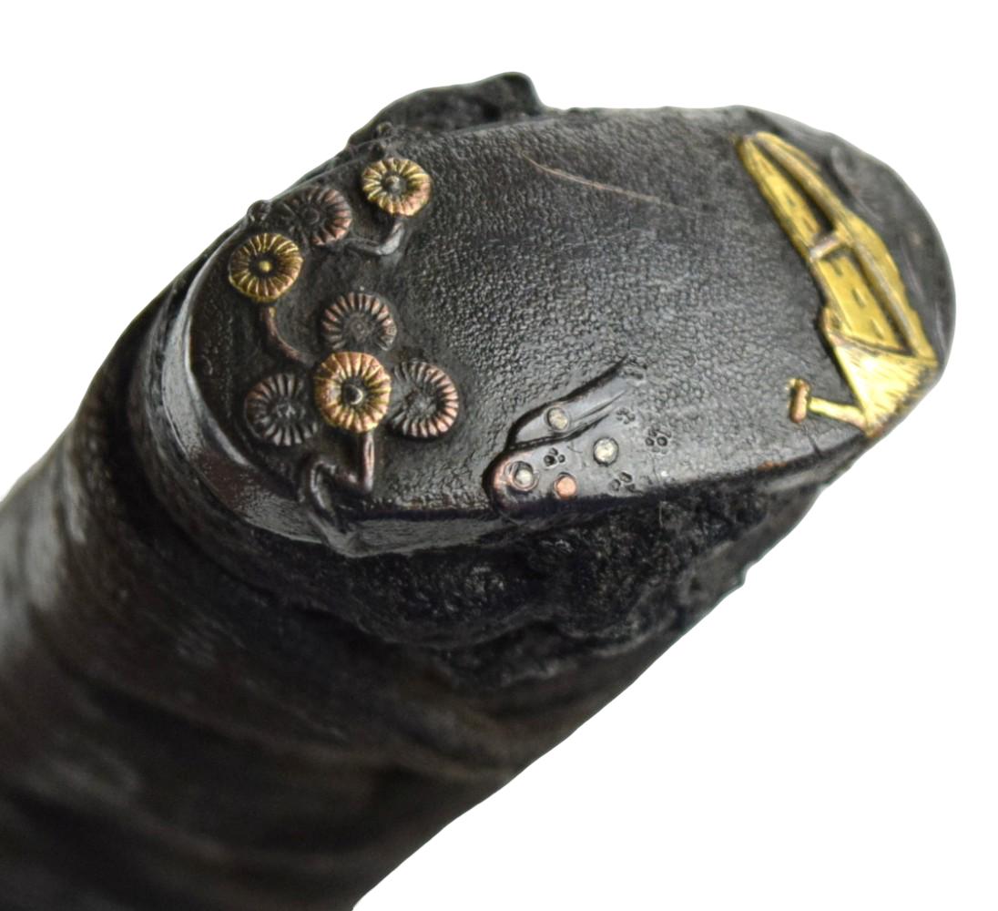 JAPANESE EDO WAKIZASHI KOSHIRAE WITH DECORATED IRON TSUBA