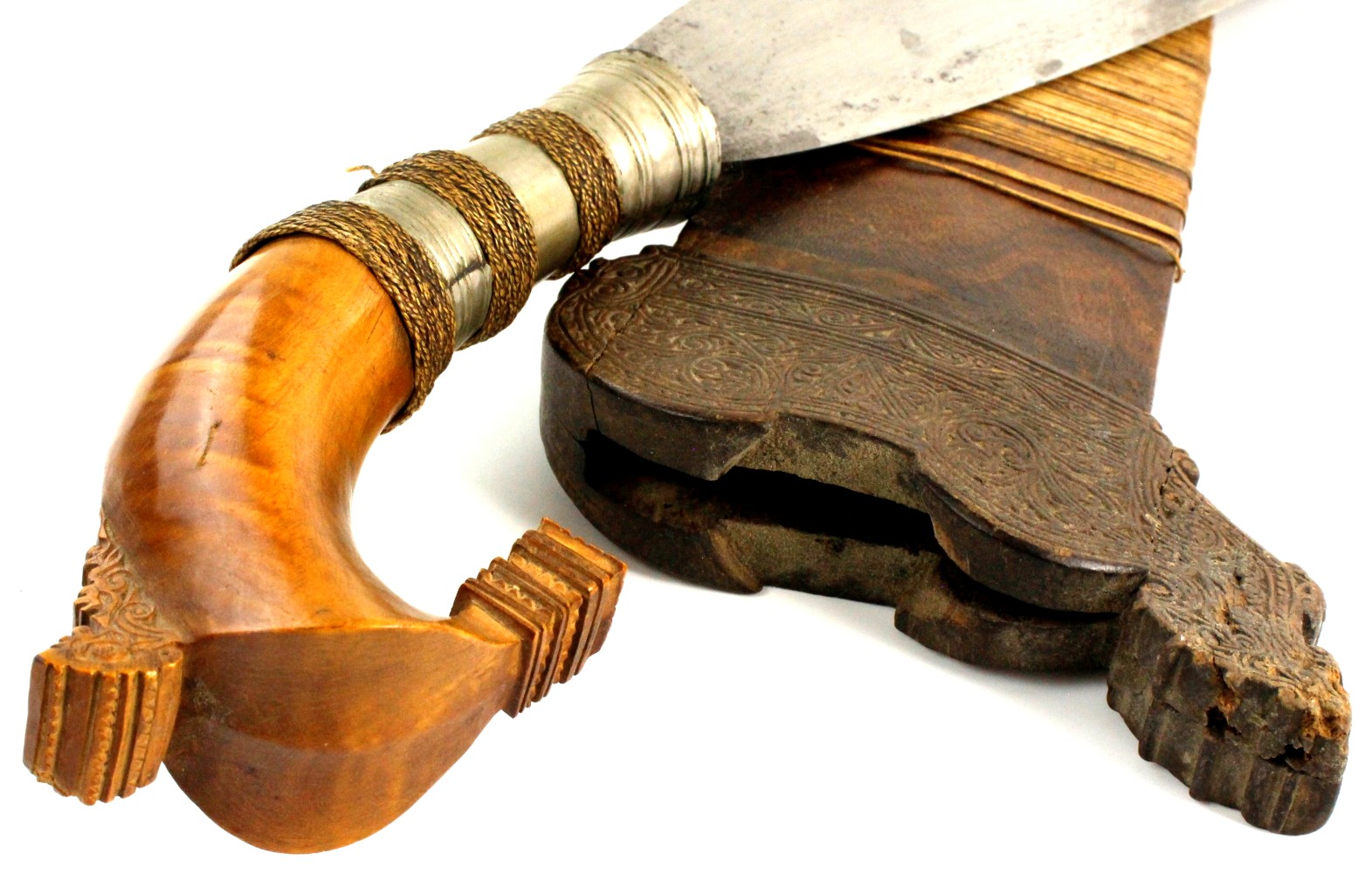 Good Antique Philippine Moro Chieftain's BARONG Sword Dagger with Silver Grip Rings & Nice Carved Wood Mounts. Very Strong Broad Blade.