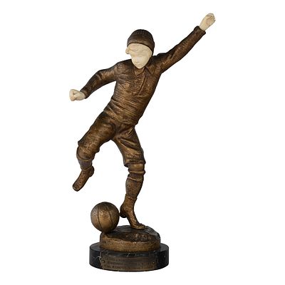 Скульптурная композиция &laquo;Юный футболист&raquo;. Франция, скульптор Альфред Пьер Ришар, 1870-е гг. 