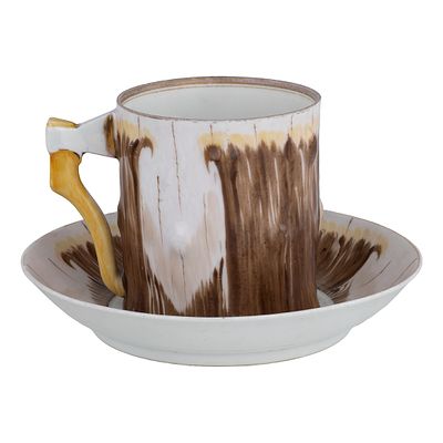 Чайная пара &laquo;Пенек с топором&raquo;. Российская империя, Дмитровский завод, 1891-1917 гг. 
Фарфор 