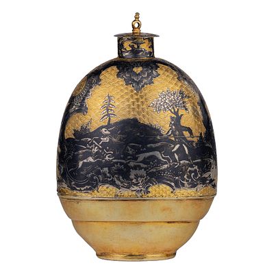 Флакон-фляжка с чернью серебряная со сценами охоты. Великий Устюг, 1788 г. 
Серебро, чеканка 