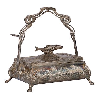 Икорница в стиле модерн с рельефным изображением рыб. Австро-Венгрия, Вена, мастерская Albert 