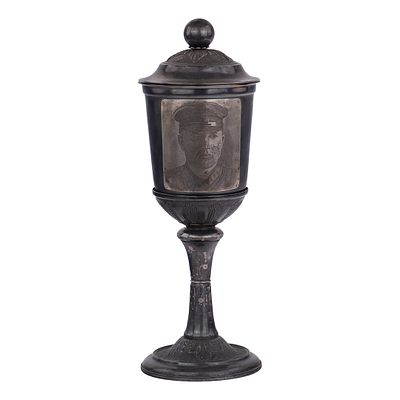 Наградной кубок с портретом летчика Николая Гастелло. СССР 
Серебро, металл; чеканка, гравировка 