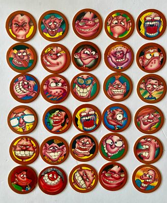 אספנות - נוסטלגיה ישראלית - פוגים : לוט של 30 פוגים מהסדרה החומה