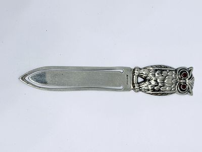 Srebrna zakładka do książek w kształcie sowy. Srebro 925, masa wyrobu 9.65 gram, wymiary 87x15