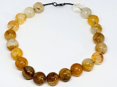Naszyjnik z dużych kul Kwarcu/Cytrynu. Zapięcie Srebro 925. Długość 47 cm. Średnica każdej kuli 