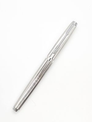 Pióro Parker złota stalówka. Stalówka Złoto 14K/585. Długość pióra 13 cm. Stan widoczny na zdjęciach.