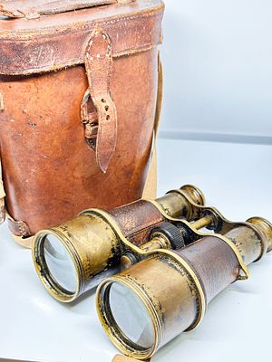 Francuska przedwojenna (WWI) lornetka A. Tubeuf w futeralu. Stan wizualny dobry, widoczny na 