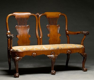 AN IMPORTANT 18TH C GEORGE I DOUBLE CHAIR BACK SETTEE. The early 18th century double chair back 
