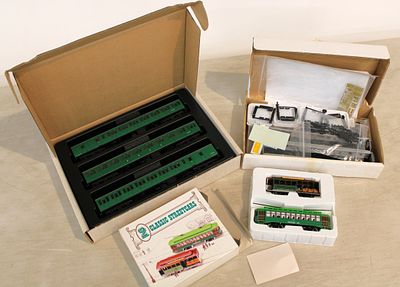 3pc Replica Railways Suburban 3 Car Set #154, British Railways Model Kit Derby Lightweight