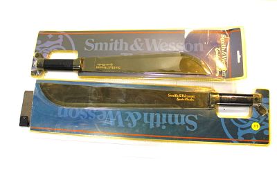 2 Smith & Wesson 2 Guide Master Machetes in original packaging, one has been opened. 2 Smith