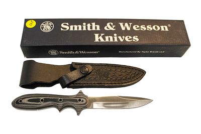 Smith & Wesson Micarta Large 9.875" fixed blade in original box, new old stock. Smith &