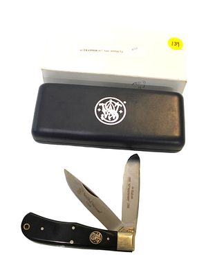 Smith & Wesson 44 Trapper 40th Anniv. 44 Mag Large USA, original box & hard case. Smith &