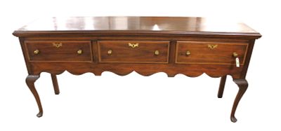 Henkel Harris Jamestown Colony Queen Anne buffet. Henkel Harris Jamestown Colony Queen Anne 3 