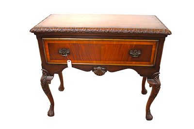 Quality Server, solid mahogany, burled and craved. Quality solid mahogany burled and craved one 