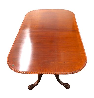 Nice quality Chippendale dining room table, solid mahogany, burl and banded. Nice quality solid 