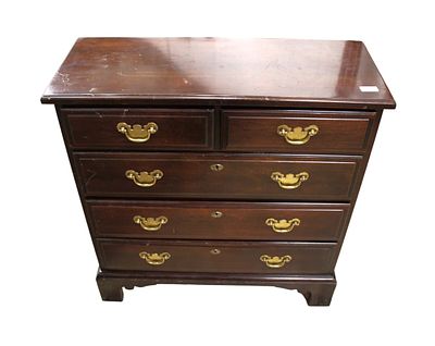 Vintage Statton Furniture solid mahogany 2 over 3 petite chest, structurally sound and in good 