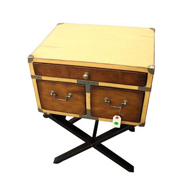 AM campaign travel box from the Netherlands, paint decorated. AM campaign box travel box from 
