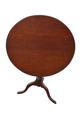 Antique round tilt top table, early to mid 19th Century. Antique early to mid 19th Century solid 