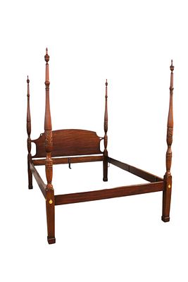 Henkel Harris queen size 4 poster bed in the solid mahogany with wrench. Henkel Harris solid