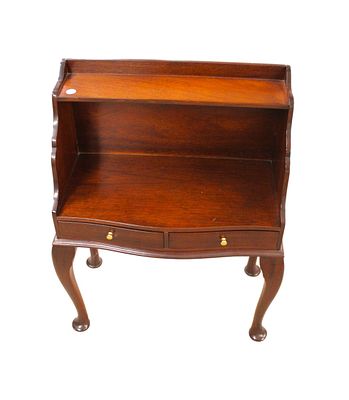Quality solid mahogany Queen Anne stand, 2 drawer. Quality solid mahogany 2 drawer Queen Anne