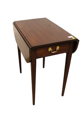 Henkel Harris Mahogany Pembroke Drop Leaf Table. Henkel Harris solid mahogany one drawer drop