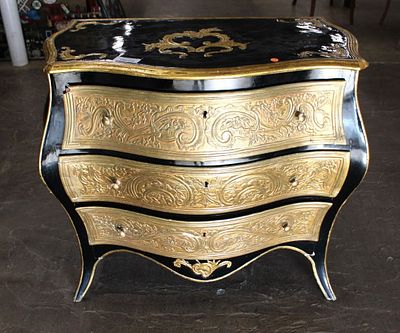 Antique Italian Paint Decorated Chest. Antique Italian 3 drawer paint decorated chest