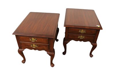 Pair of Henkel Harris solid cherry queen anne 2 drawer lamp tables, in good condition