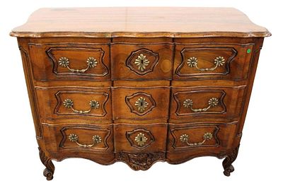 Antique circa 1890-1910 Italian country French 3 drawer chest in the solid walnut, structurally