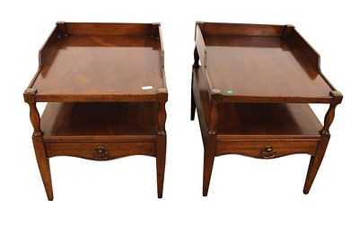 Pair of vintage Morganton furniture 1 drawer mahogany lamp tables in good condition and