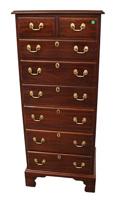 Nice Henkel Harris furniture 7 drawer solid mahogany lingerie chest in good condition and