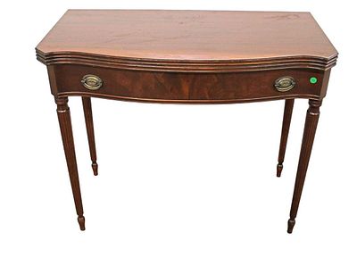 Vintage sheraton style flip top fluted leg game table in the mahogany, structurally sound and