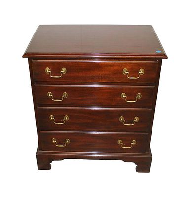 Henkel Harris solid mahogany 4 drawer nightstand approx. 26" w x 16" d x 30" h