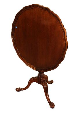 Baker Furniture solid mahogany pie crust tilt top table approx. 30" diameter x 29" h