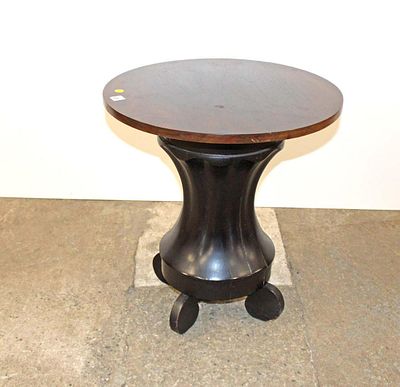 Mahogany 20" diameter lamp table approx. 22" h