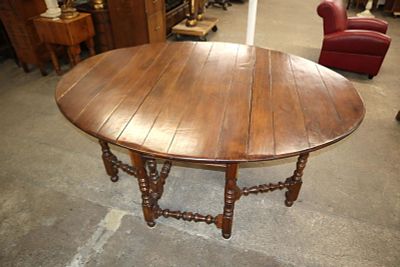 Highland House solid mahogany gate leg table. Highland House quality solid mahogany farm style