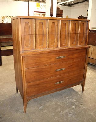 Kent Coffey mcm walnut 5 drawer high chest. Kent Coffey Town House Series mid century modern 