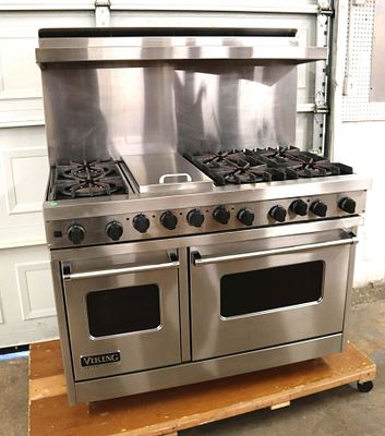 Viking Professional 48" dual fuel range and oven. Viking Professional 48" stainless steel dual