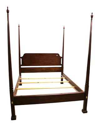 Henkel Harris mahogany pencil post queen size bed. Henkel Harris solid mahogany pencil post 