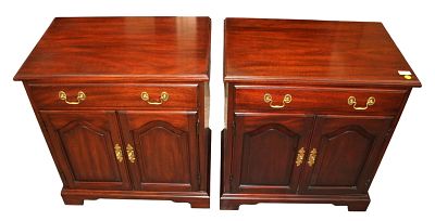 Pair Henkel Harris mahogany nightstands. Pair Henkel Harris solid mahogany 1 drawer 2 door