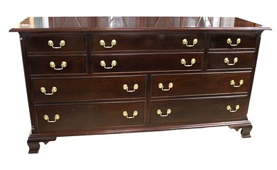 Stickley 10 drawer dresser with hidden compartment. Stickley 10 drawer solid mahogany dresser 