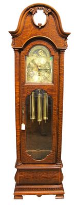 Vintage Ridgeway qtrswn oak grandfather clock w/key. Vintage Ridgeway Anniversary quartersawn 