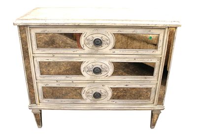 Hooker eglomise 3 drawer mirror chest, lot 124 match. Beautiful Hooker eglomise 3 drawer chest 