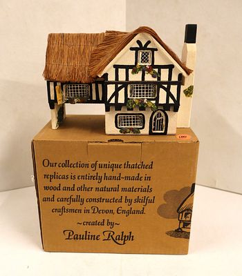 Vintage Coaching Inn Reuge music box Pauline Ralph. Vintage Reuge hand crafted Coaching Inn 