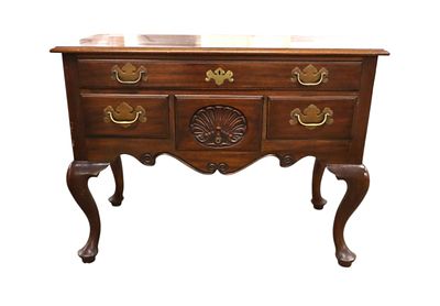 Henkel Harris solid mahogany queen anne 4 drawer shell carved low boy chest, original finish 