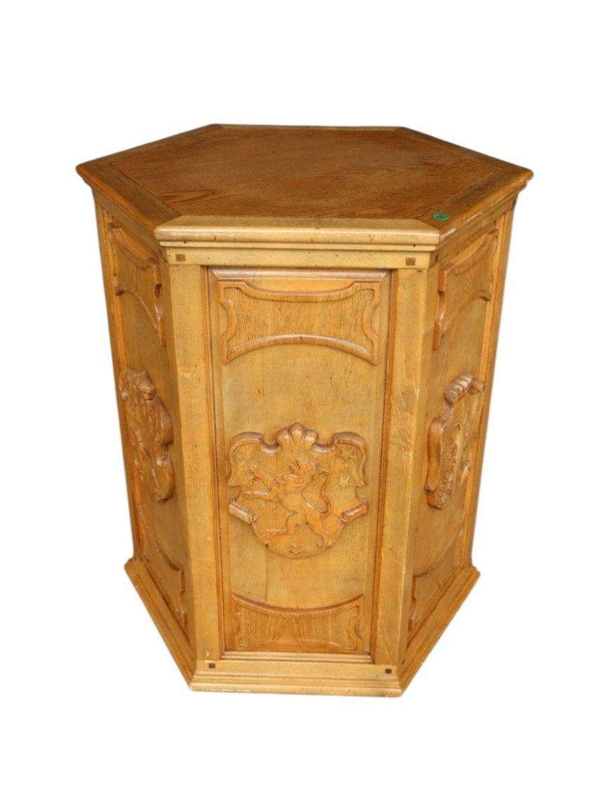 Mid Century octagon carved pedestal table in mixed woods oak and other, original finish 