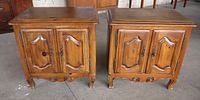 Pair of country french style knotty pine 2 door nightstands, original finish, structurally Image - 2